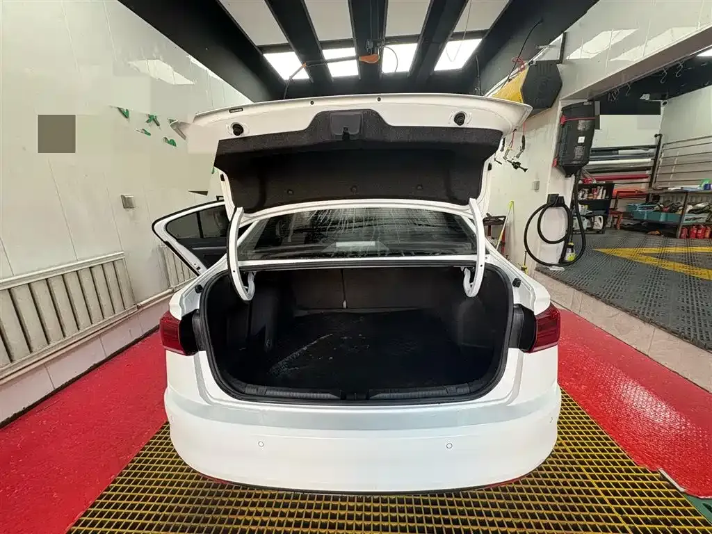 Volkswagen Bora 2021 из CN, фото 9