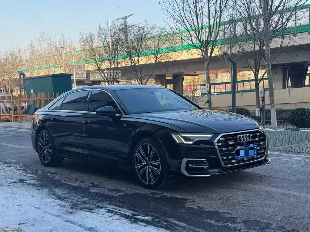 Audi A6L 2023 из CN, фото 6
