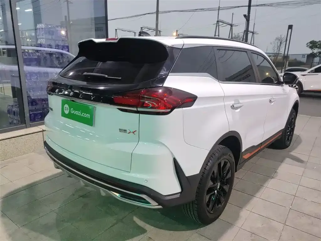 Geely Boyue 2022 из CN, фото 2