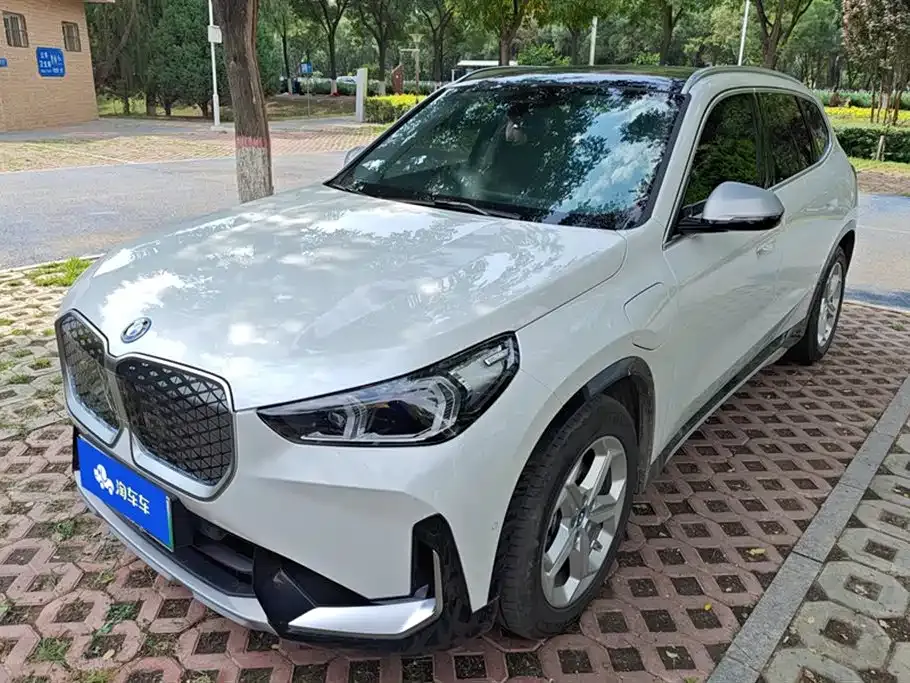 BMW iX1 2024 из CN, фото 1