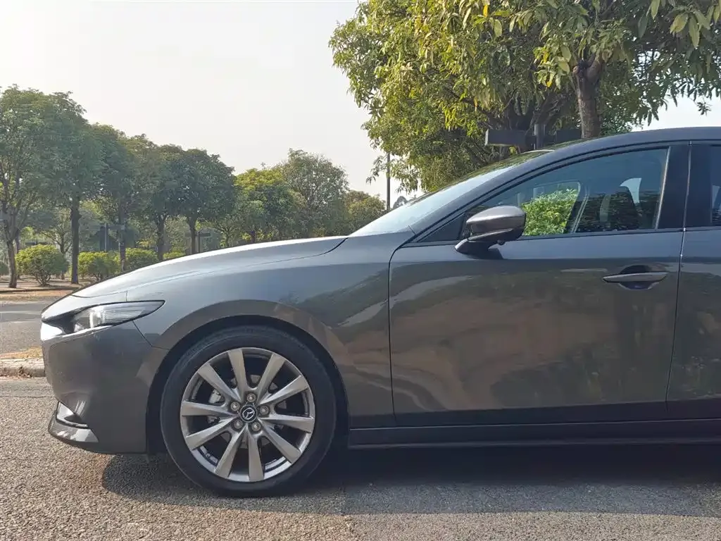 Mazda 3 Axela 2022 из CN, фото 4