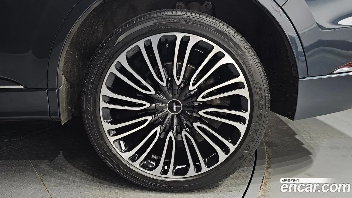Lincoln Aviator 2021 из KR, фото 3