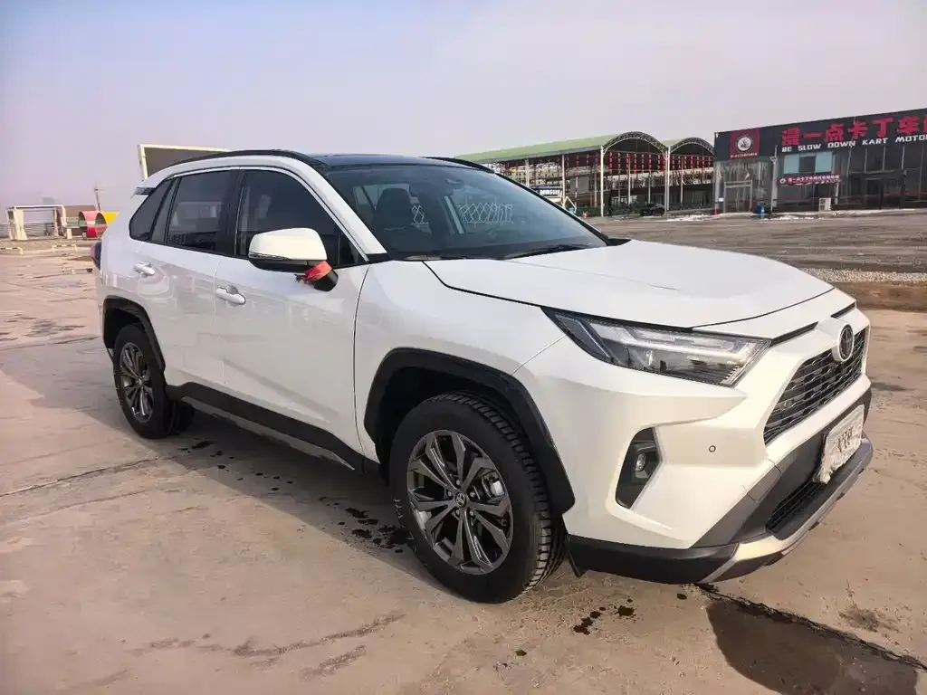 Toyota RAV4 2025 из CN, фото 3