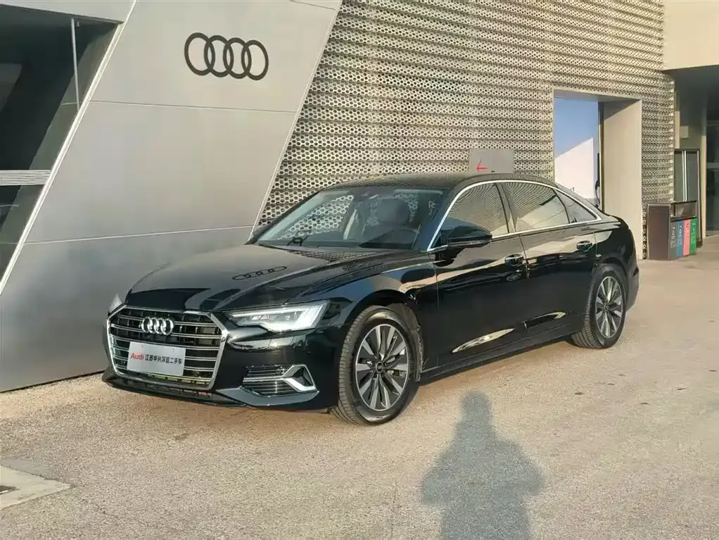 Audi A6L 2023 из CN, фото 1