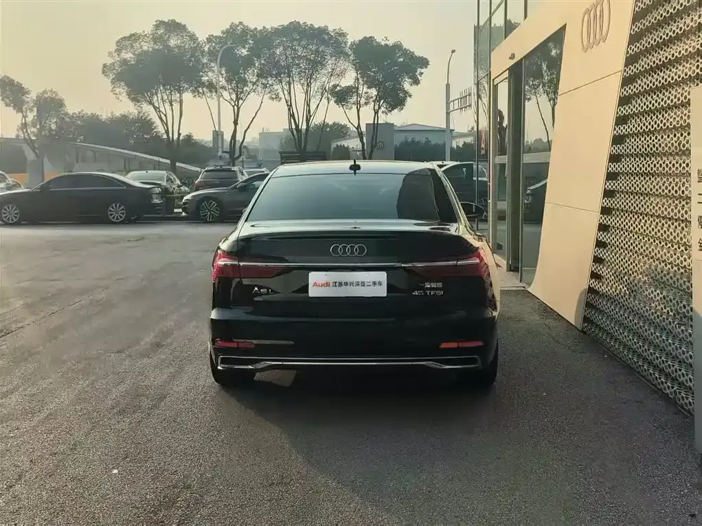 Audi A6L 2023 из CN, фото 9