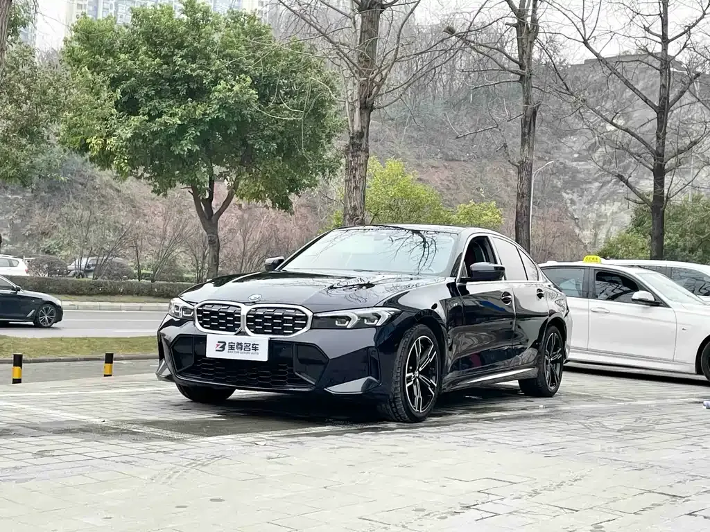 BMW 3 Series 2023 из CN, фото 1