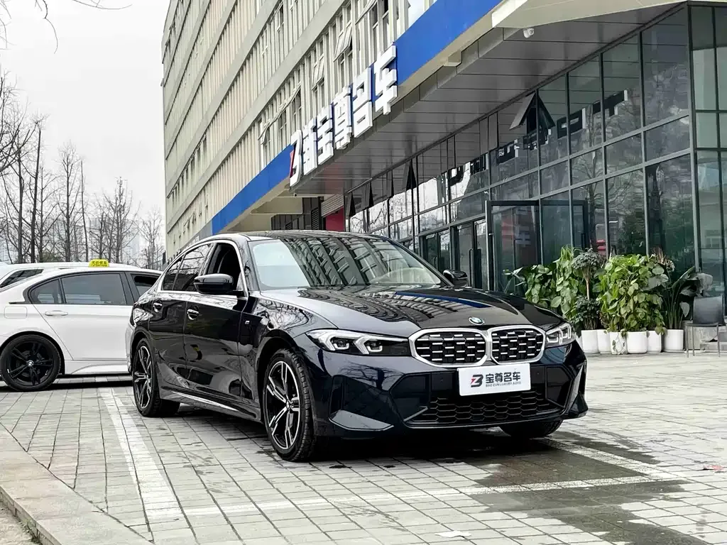 BMW 3 Series 2023 из CN, фото 8