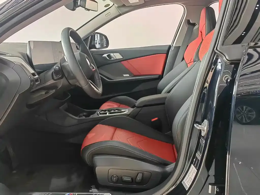 BMW 2 Series 2026 из CN, фото 6