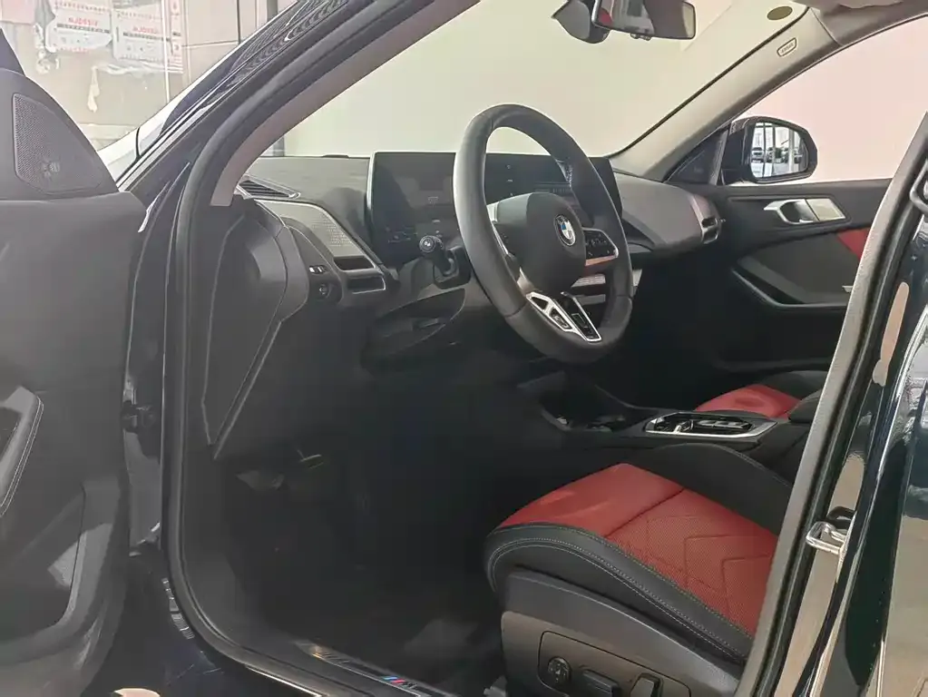 BMW 2 Series 2026 из CN, фото 2