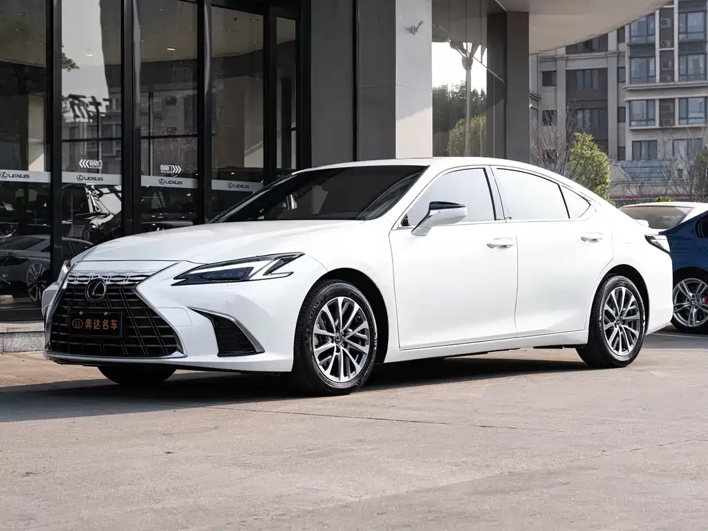 Lexus ES 2025 из CN, фото 1