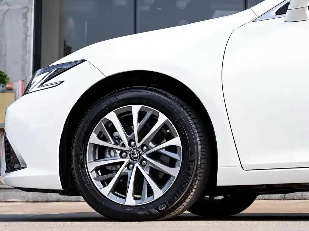 Lexus ES 2025 из CN, фото 5