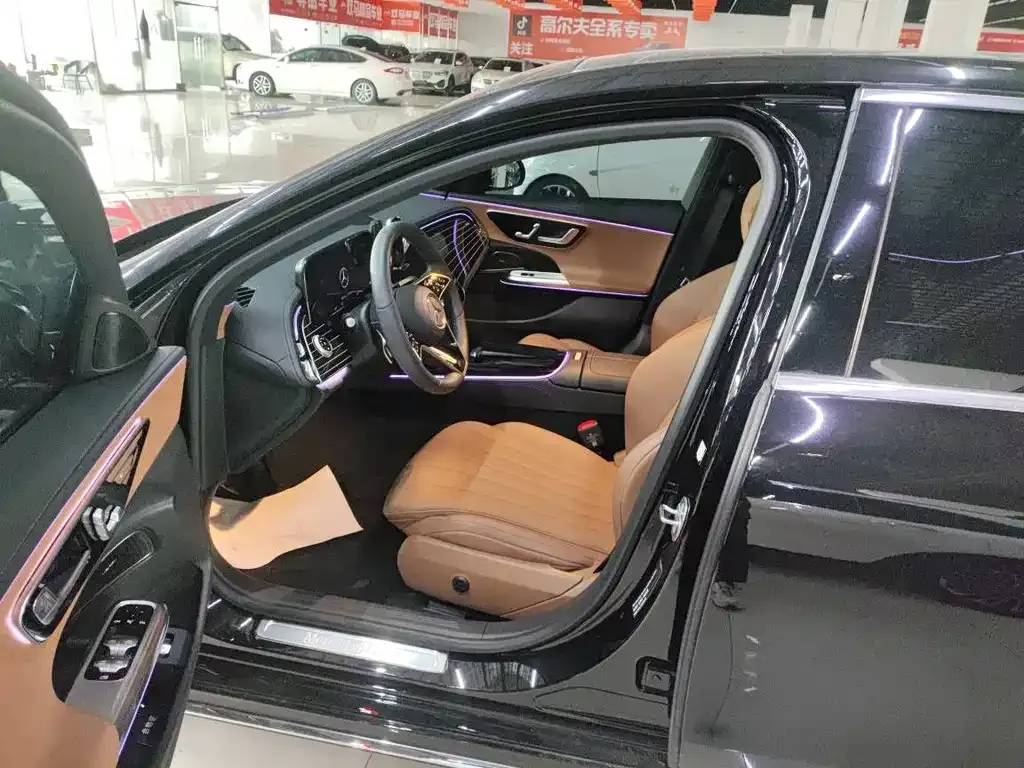 Mercedes-Benz E-Class 2025 из CN, фото 8