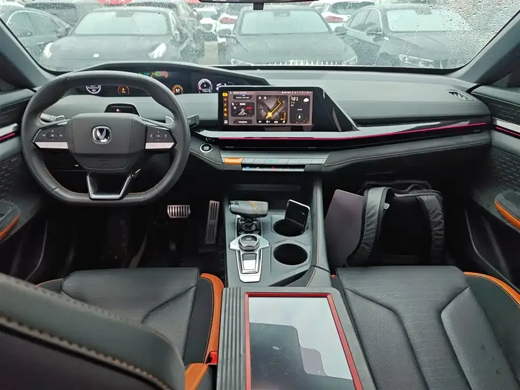 Changan UNI-V 2023 из CN, фото 7