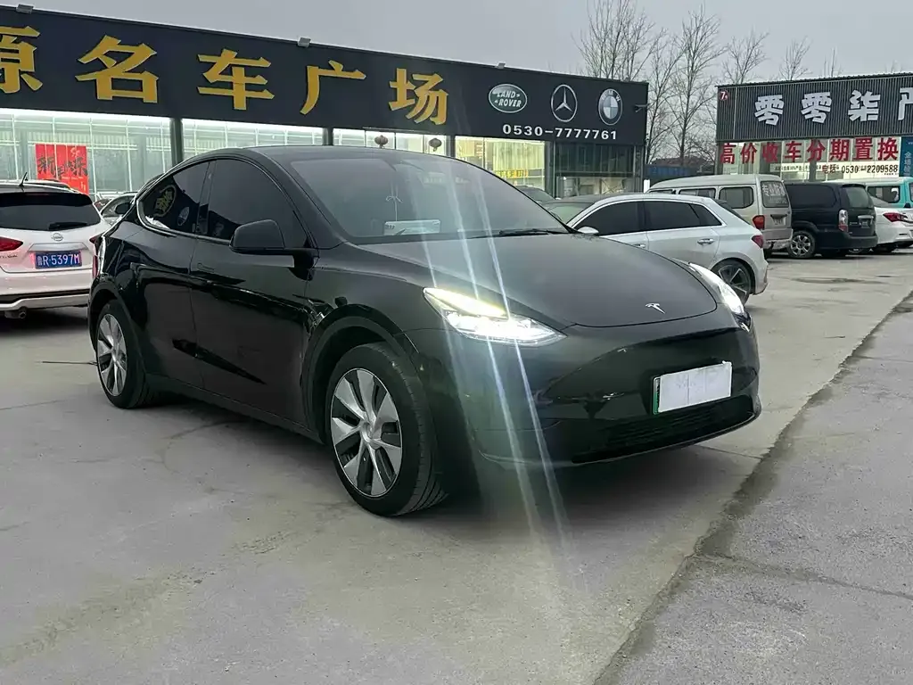 Tesla Model Y 2023 из CN, фото 9