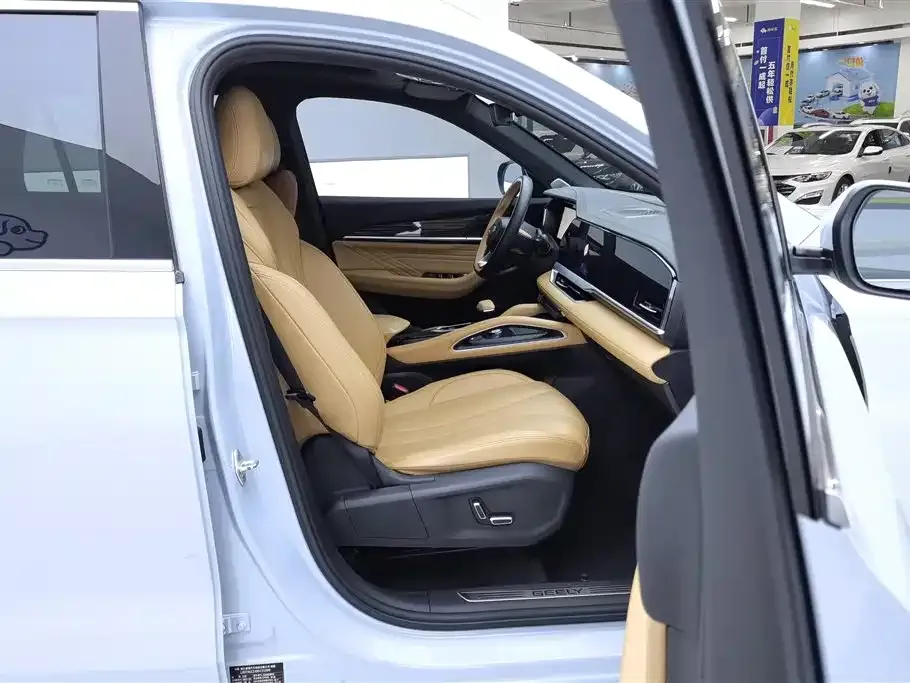 Geely Xingyue L EREV 2023 из CN, фото 5