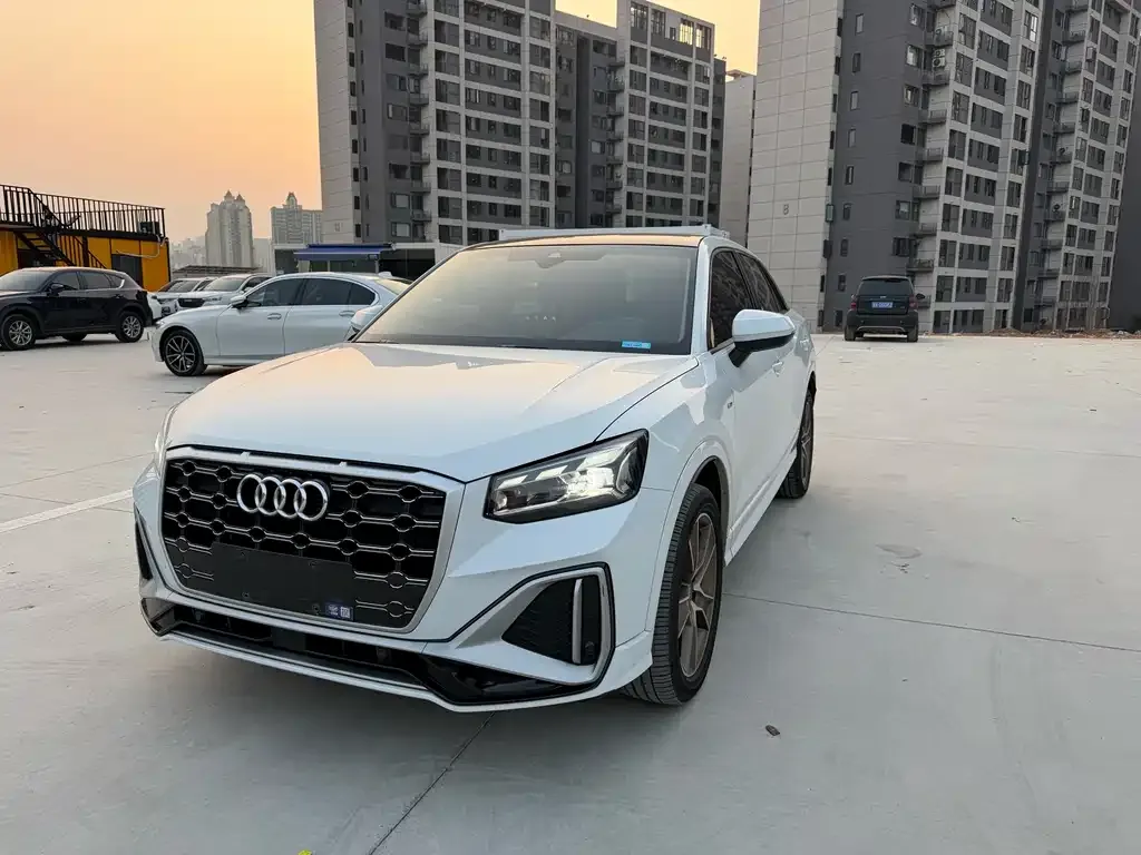 Audi Q2L 2022 из CN, фото 1