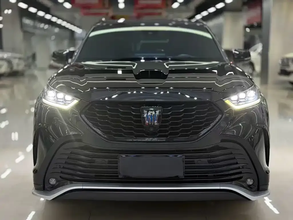 Toyota Crown Kluger 2022 из CN, фото 4