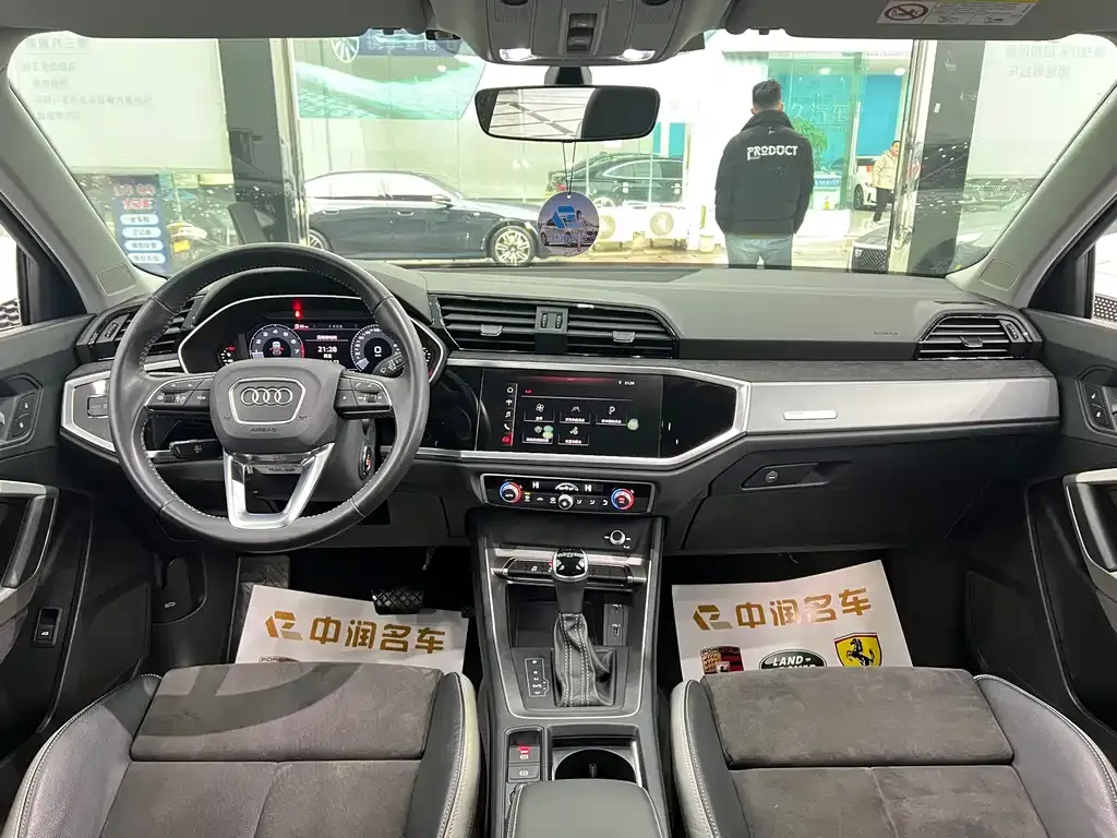 Audi Q3 2021 из CN, фото 6