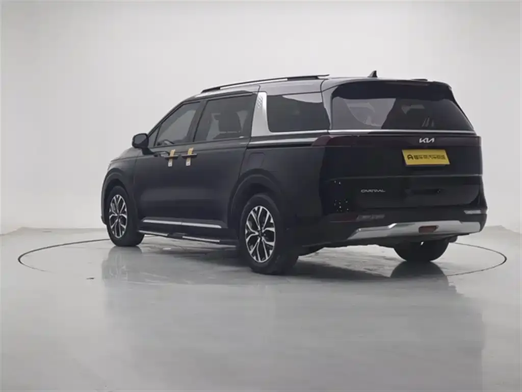 Kia Carnival 2023 из CN, фото 6
