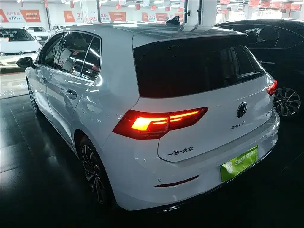 Volkswagen Golf 2022 из CN, фото 7
