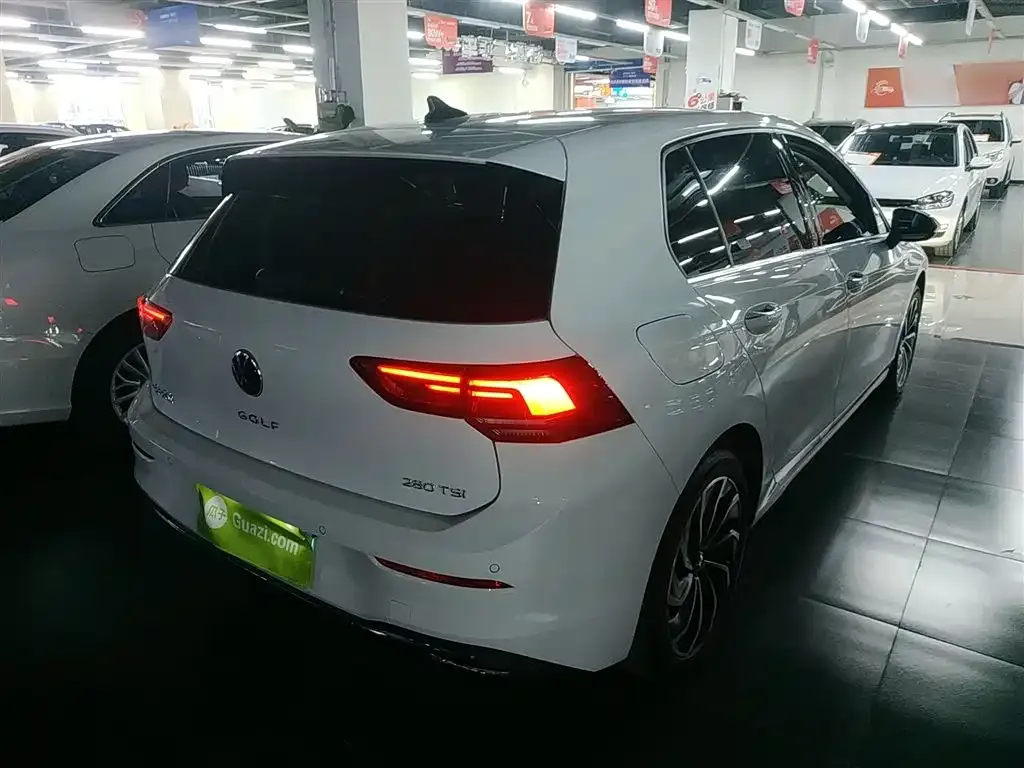 Volkswagen Golf 2022 из CN, фото 8