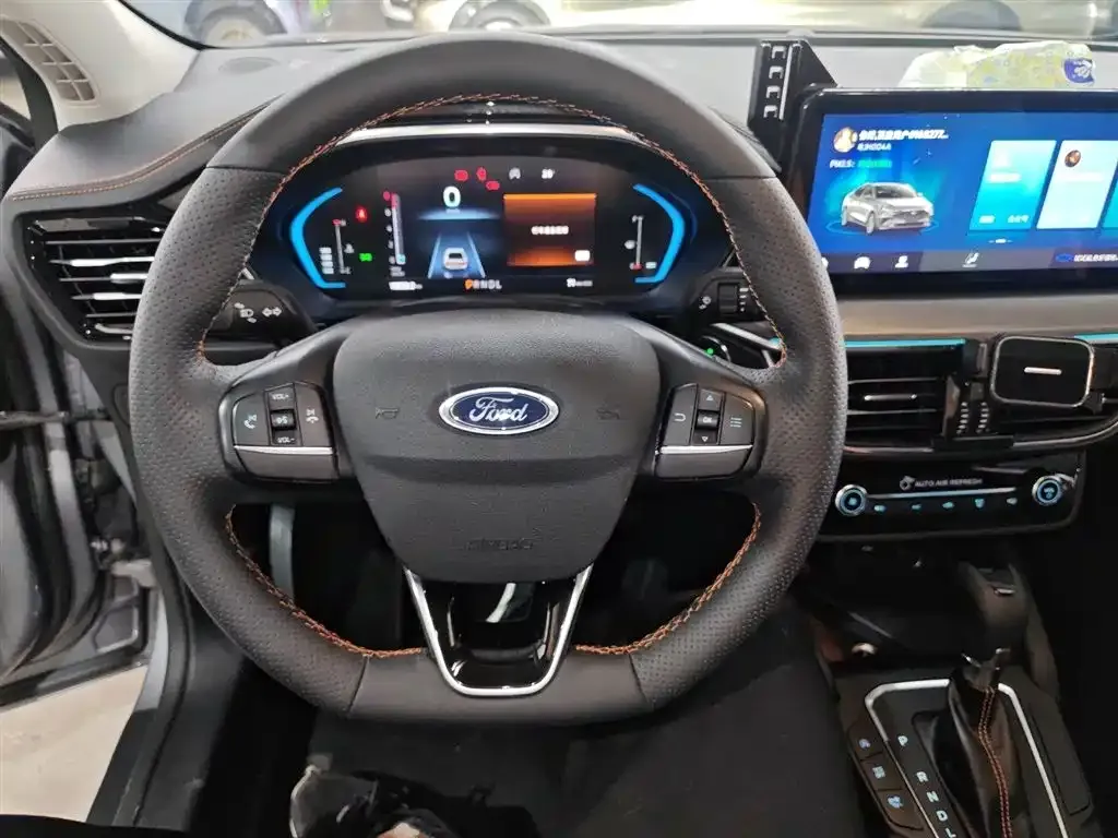 Ford Focus 2022 из CN, фото 6