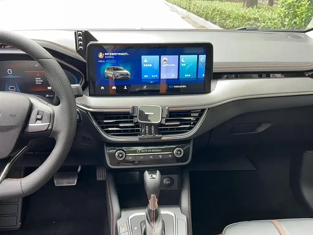 Ford Focus 2022 из CN, фото 3