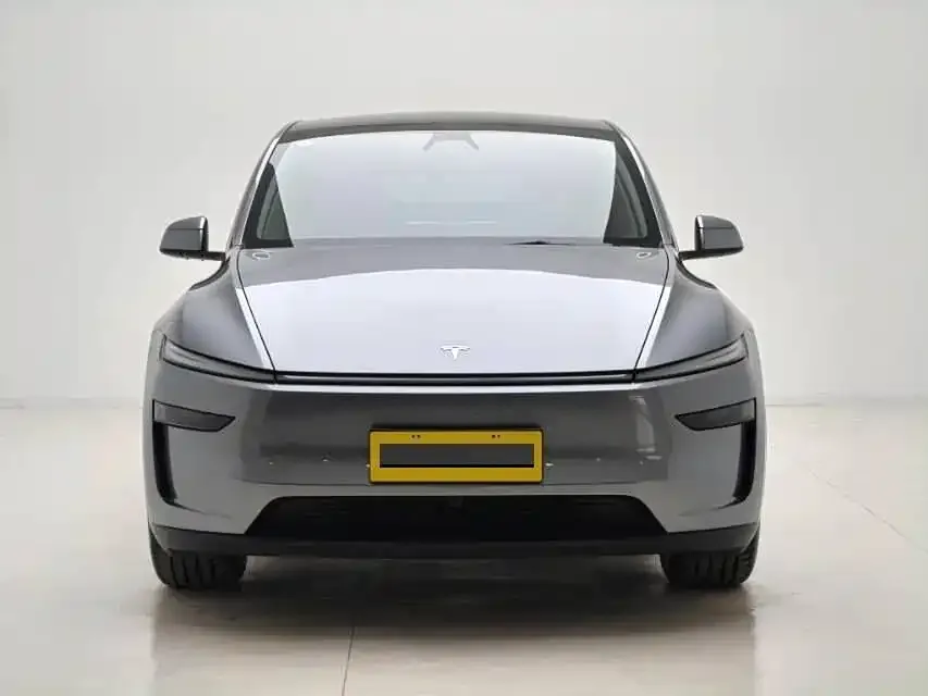 Tesla Model Y 2025 из CN, фото 5