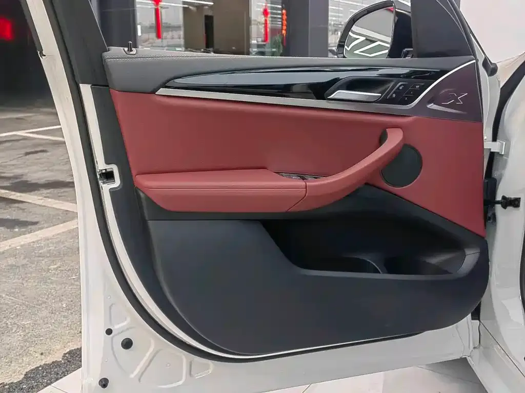 BMW iX3 2025 из CN, фото 6