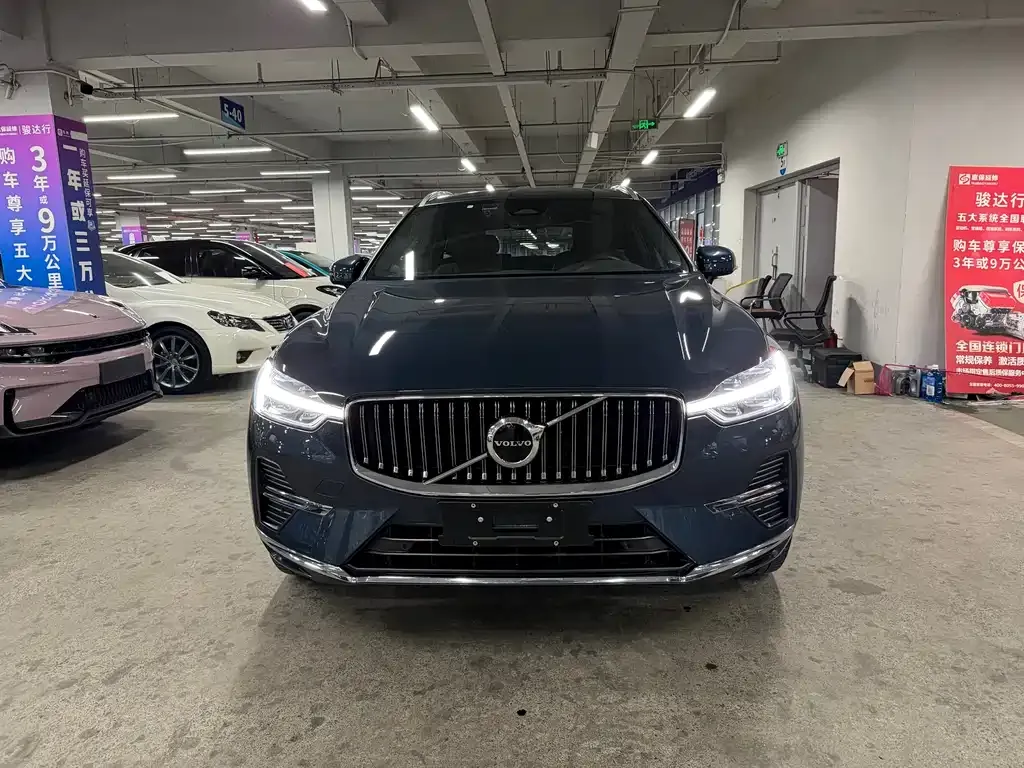Volvo XC60 — фото 10