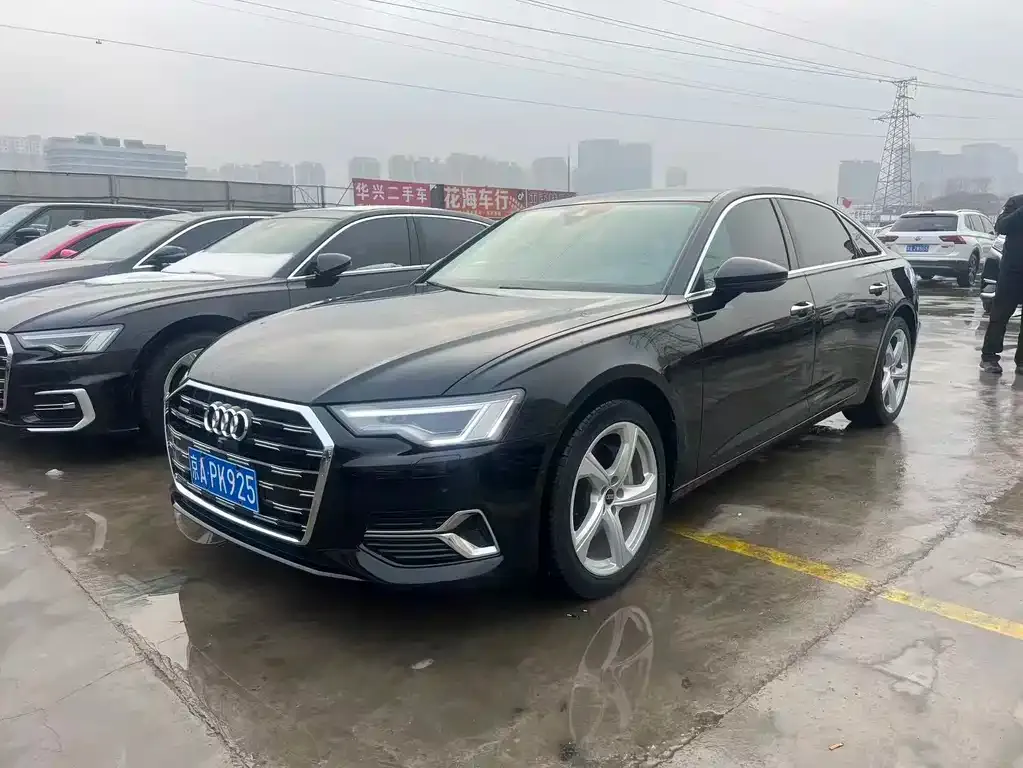 Audi A6L 2023 из CN, фото 1