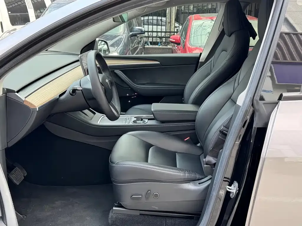 Tesla Model Y 2022 из CN, фото 7