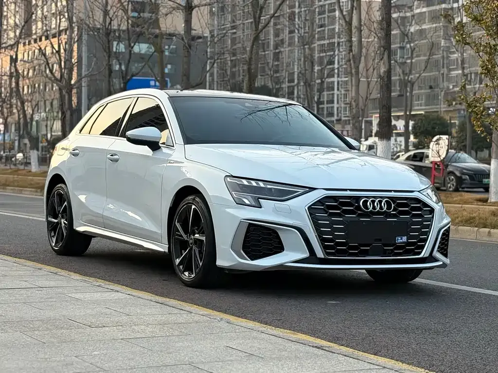 Audi A3 2022 из CN, фото 3