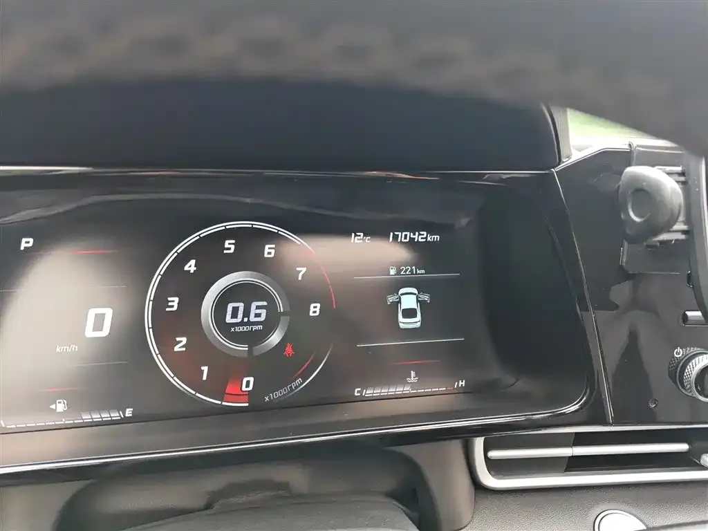 Hyundai Elantra 2022 из CN, фото 10
