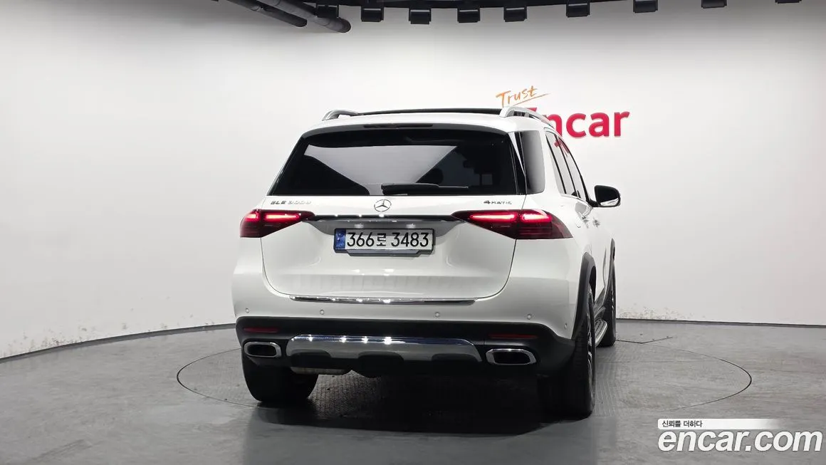 Mercedes-Benz GLE-Class — фото 4