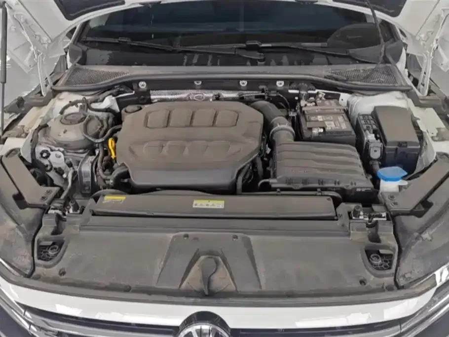 Volkswagen CC 2024 из CN, фото 10