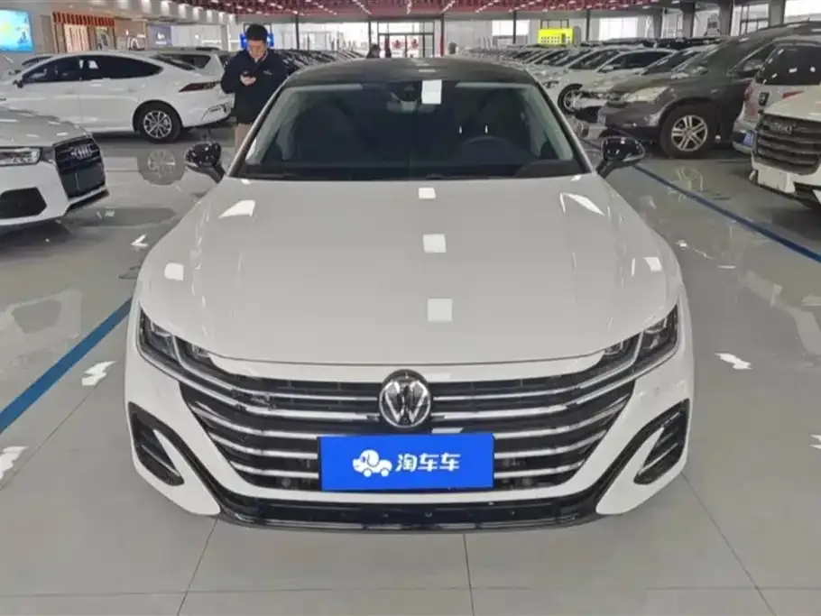 Volkswagen CC 2024 из CN, фото 9