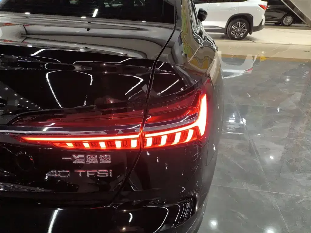 Audi A6L 2024 из CN, фото 3