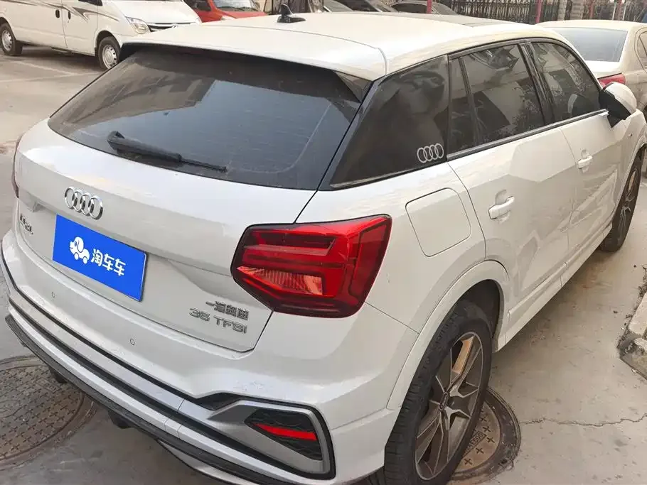 Audi Q2L 2023 из CN, фото 8