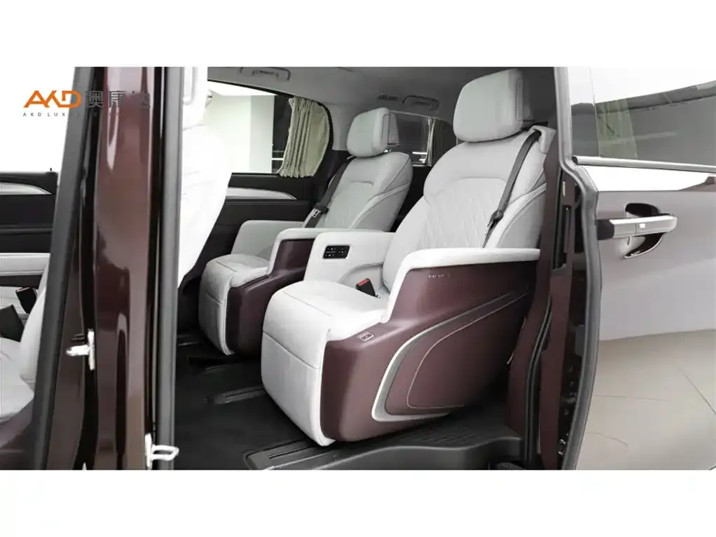 Buick GL8 2021 из CN, фото 5