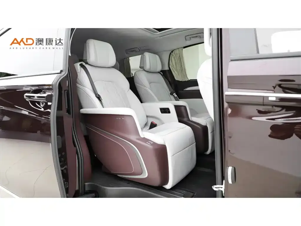 Buick GL8 2021 из CN, фото 9