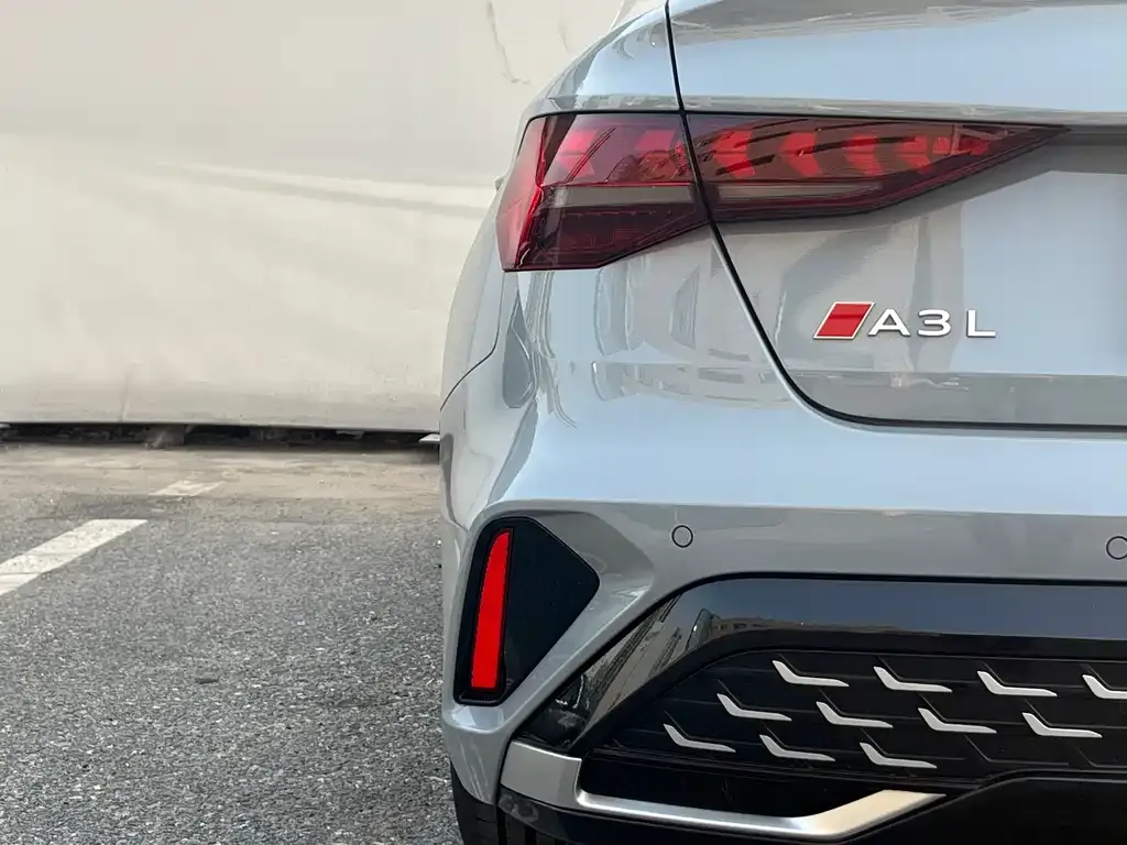 Audi A3 2024 из CN, фото 6