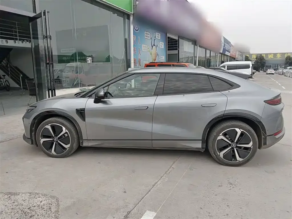 BYD L EV 2025 из CN, фото 3