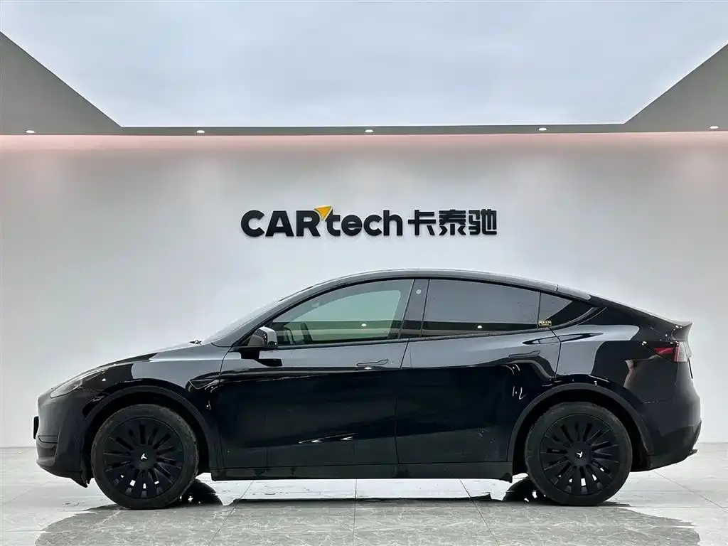 Tesla Model Y 2024 из CN, фото 7