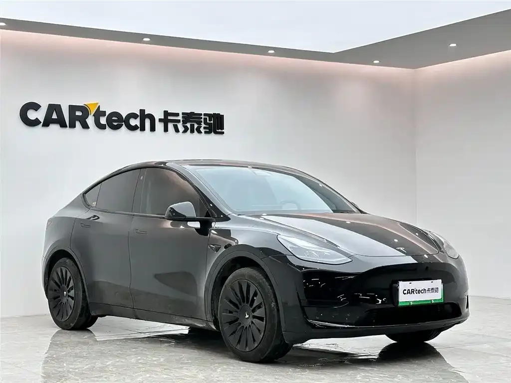 Tesla Model Y 2024 из CN, фото 2