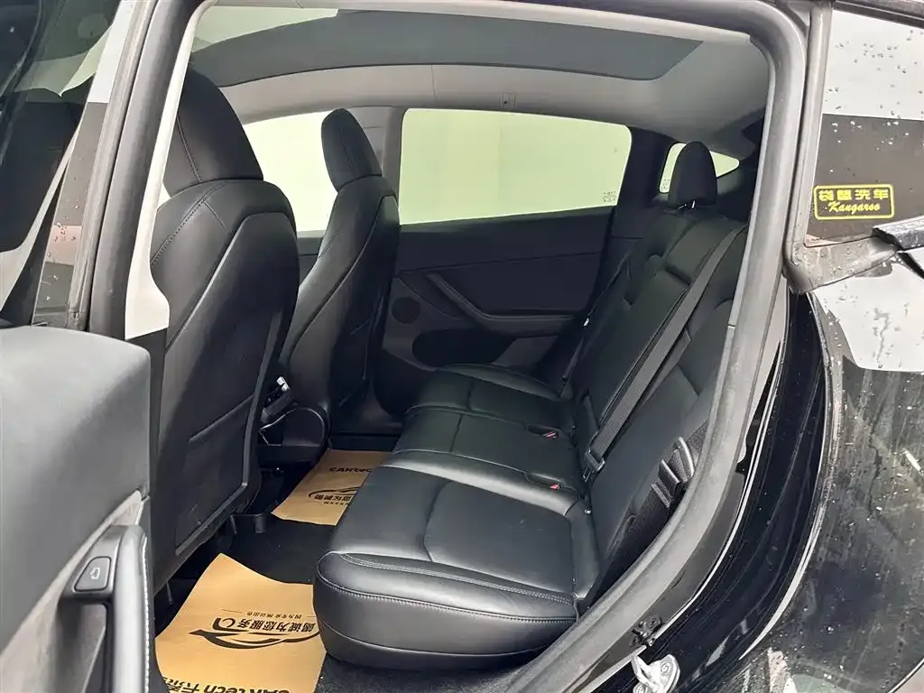 Tesla Model Y 2024 из CN, фото 5