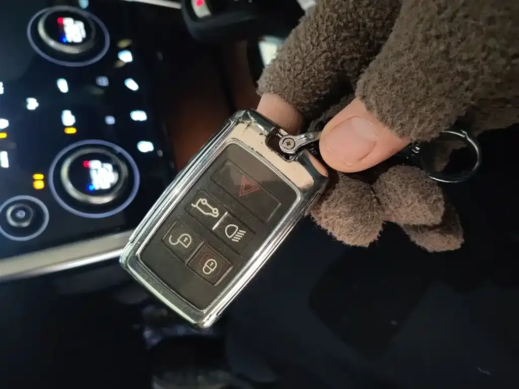 Land Rover Discovery Sport 2023 из CN, фото 8