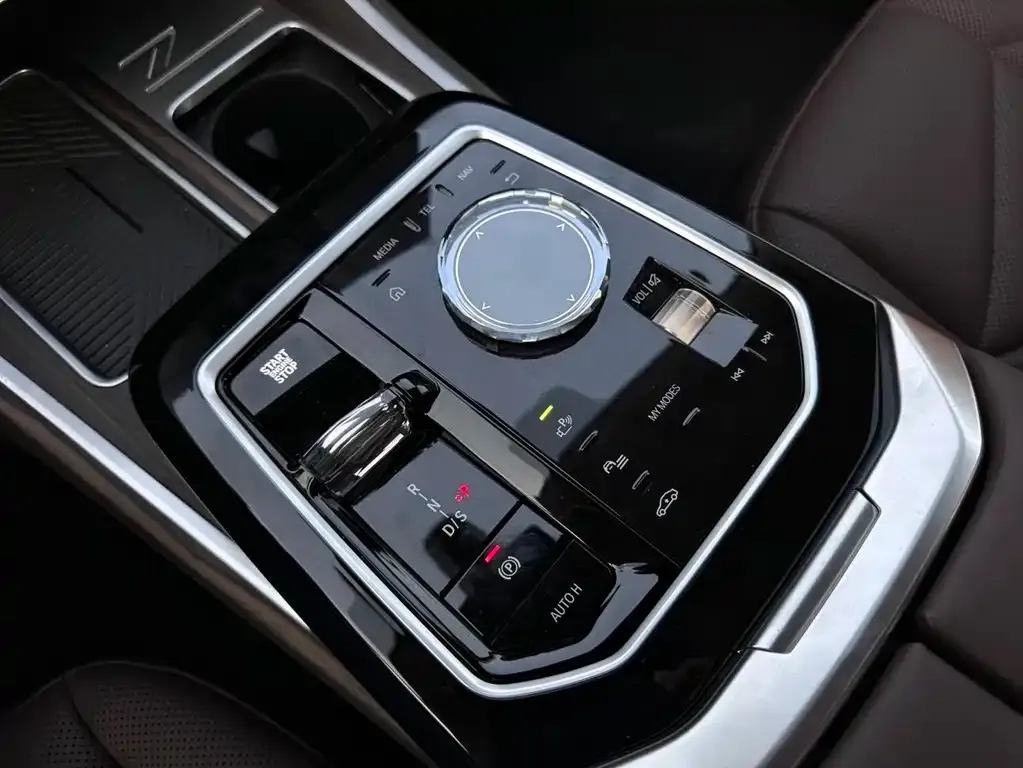 BMW 7 Series 2026 из CN, фото 3