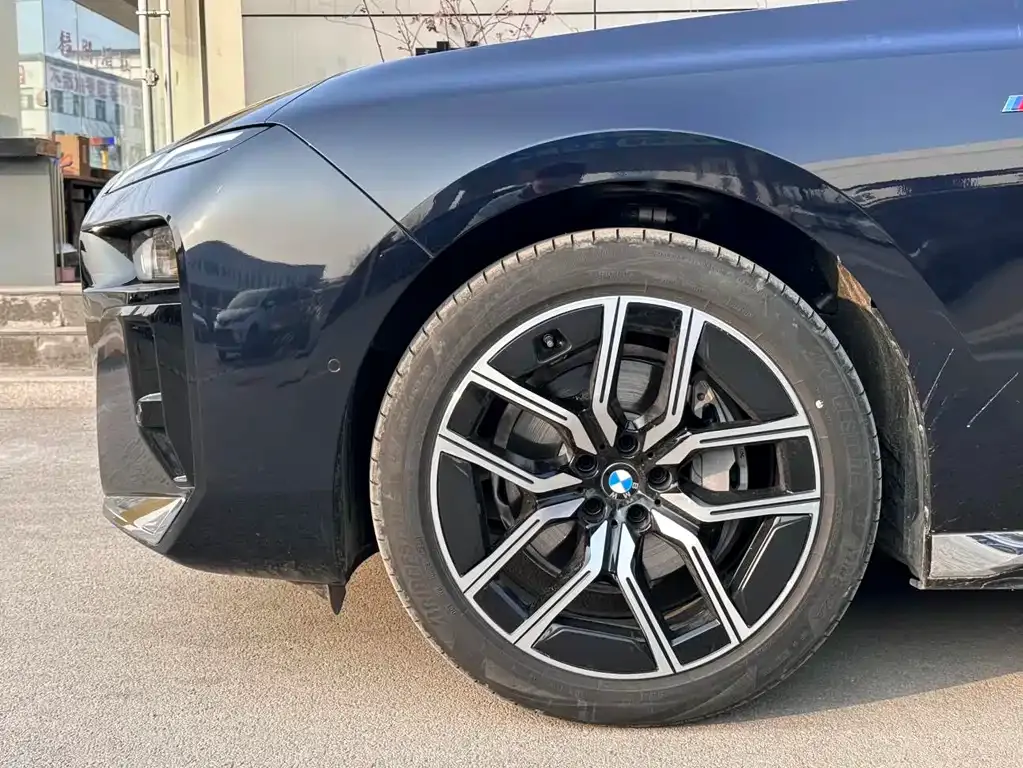BMW 7 Series 2026 из CN, фото 7