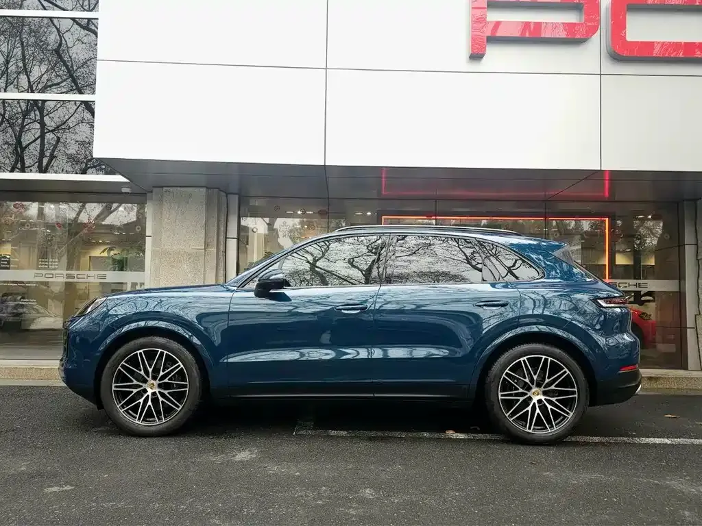 Porsche Cayenne 2025 из CN, фото 2